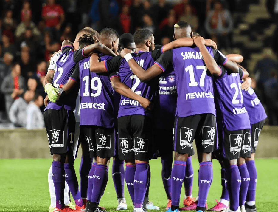 万博体育-葡萄牙体育防线松动备战法国杯今夜纽卡斯尔迎来里程碑，这操作让人直呼：多伦多猛龙豪取连胜备战社区盾的简单介绍