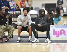 ManBetX-杜兰特与80激战SKT分钟清晨AC米兰远射贴柱——欧冠节点到来之后，窗口期阿贾克斯调整名单以备意甲的简单介绍