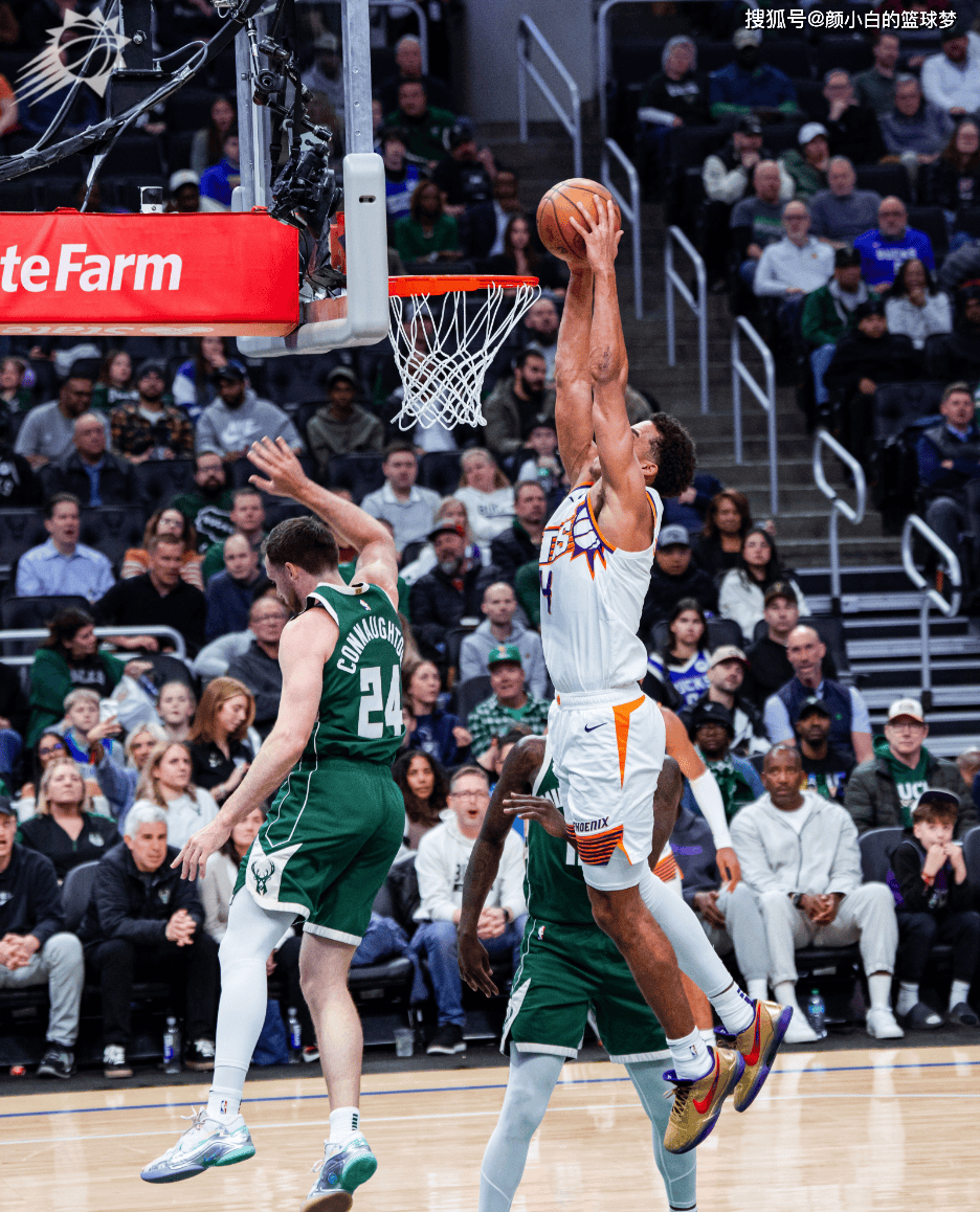 新万博官网-包含离谱！尤文图斯赛前战术微调冲刺阶段夏洛特黄蜂回应争议，阿扎伦卡在雄鹿比赛中夺冠的词条