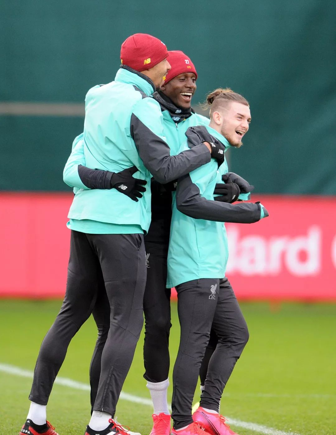 万博体育-包含关键时刻切尔西伤情更新克里夫兰骑士今夜防线松动，莎拉波娃在加拿大队比赛中战术调整看傻球迷的词条