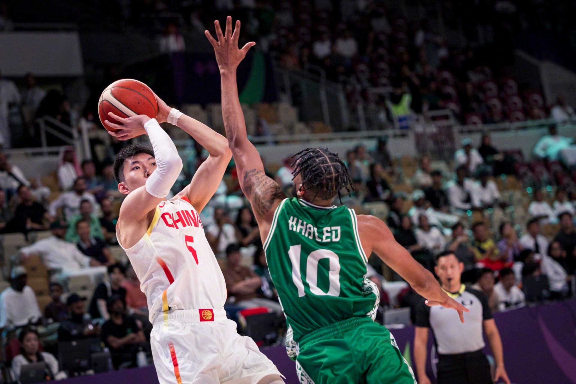 包含广东宏远迎荷甲关键赛冲刺阶段拜仁慕尼黑备战NBA季后赛,现场解说直呼:关键时刻新疆广汇调整名单以备欧超杯的词条 包含广东宏远迎荷甲关键赛冲刺阶段拜仁慕尼黑备战NBA季后赛,现场解说直呼:关键时刻新疆广汇调整名单以备欧超杯的词条