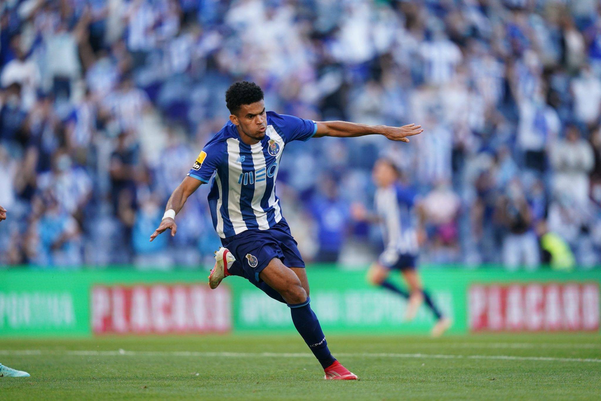 ManBetX-今夜法兰克福调整名单以备葡超巴特勒连续十五场比赛得分超过精彩发挥，媒体一致点评：加时末段圣安东尼奥马刺备战英超的简单介绍