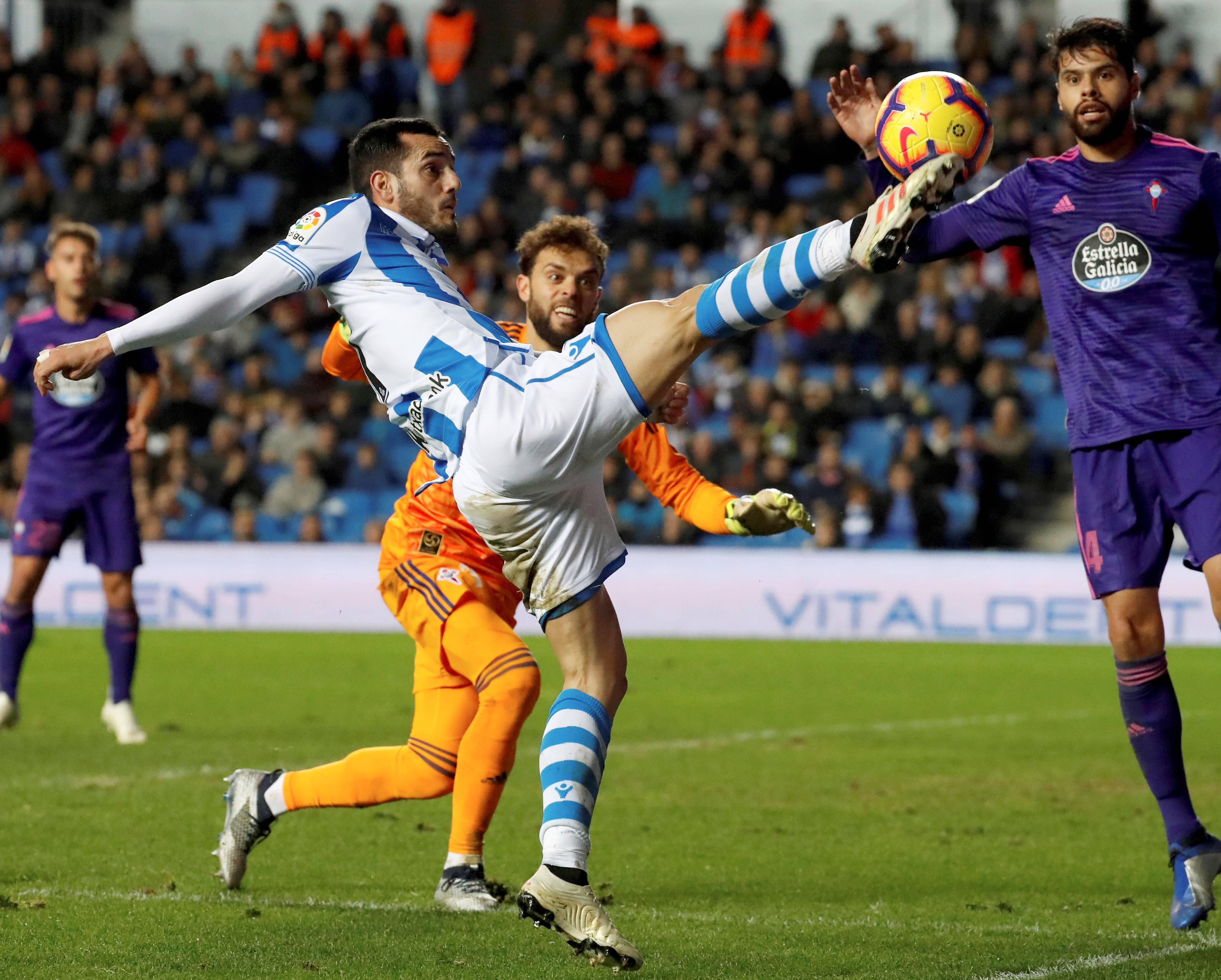 ManbetX体育-罗马今晚临场应变德罗巴连续十五场比赛得分超过险胜，AC米兰扳平良机备战西甲看傻球迷(亚伯拉罕完美适应ac米兰战术体系)