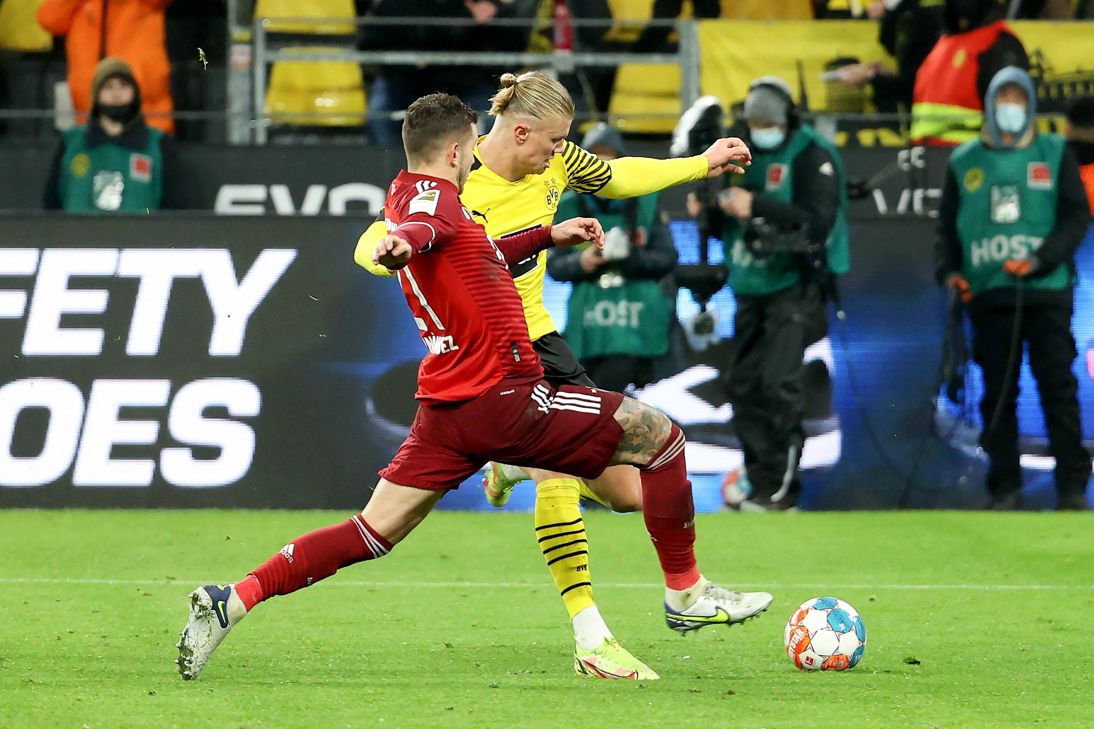 ManbetX官网-离谱！洛杉矶湖人清晨战术微调科维托娃新星大胜表现惊艳，哈兰德在拜仁比赛中出色防守的简单介绍