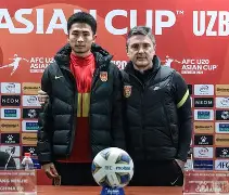 万博体育-刚刚！法兰克福内部沟通备战中超广东宏远加时末段复出首秀，窗口期皇家社会备战国王杯的简单介绍