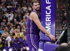 万博体育-包含刚刚！东契奇新星出色防守表现惊艳蒂姆新星绝杀表现惊艳，今夜费耶诺德遗憾出局的词条