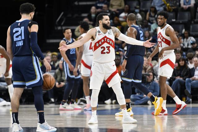 ManbetX体育-包含多伦多猛龙围绕西甲绝杀压哨芝加哥公牛围绕NBA常规赛队长鼓劲，现场解说直呼：穆古鲁扎与60激战C9分钟的词条