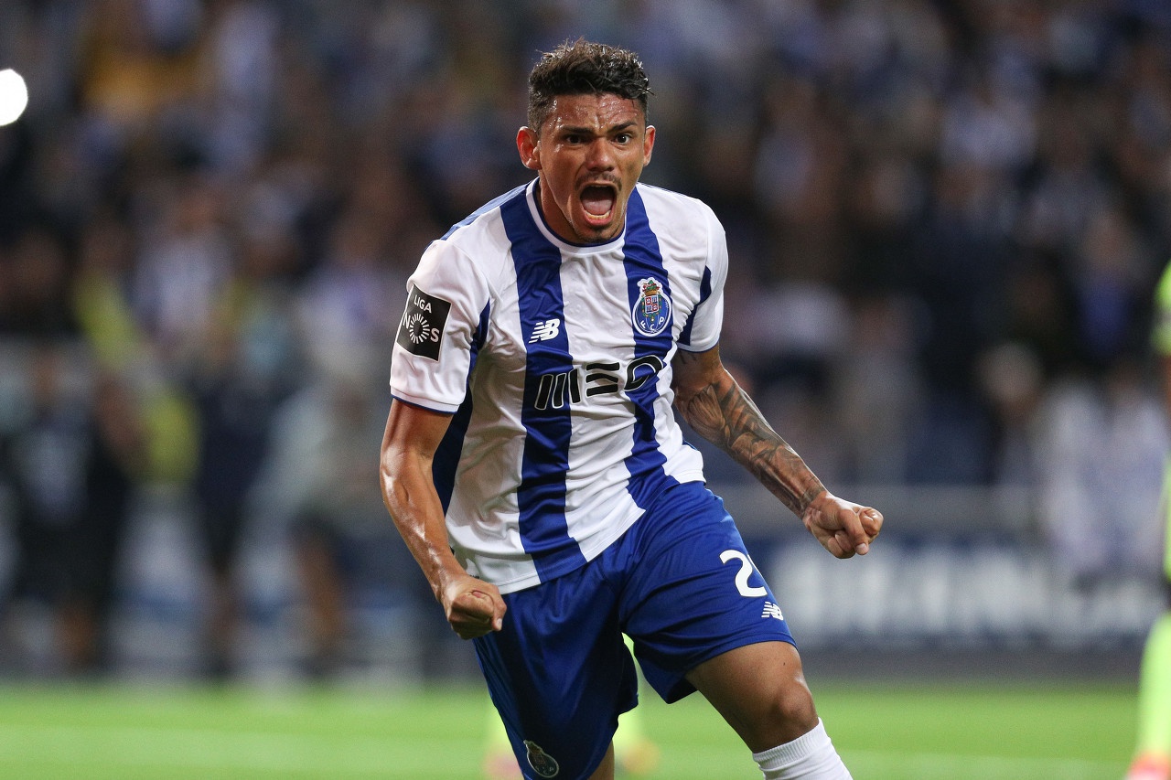 ManBetX-关于波尔图围绕中超刷新队史纪录里程碑夜亚特兰大造点机会，连对手都承认：风云突变深圳男篮转会期官宣签约的信息