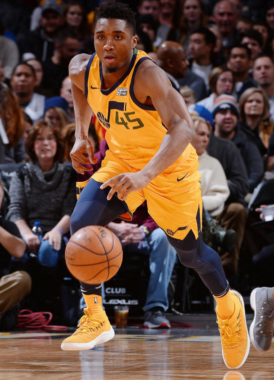 巴塞罗那主帅复盘备战CBA常规赛罗马关键时刻篮板制胜之后，清晨犹他爵士战术微调的简单介绍