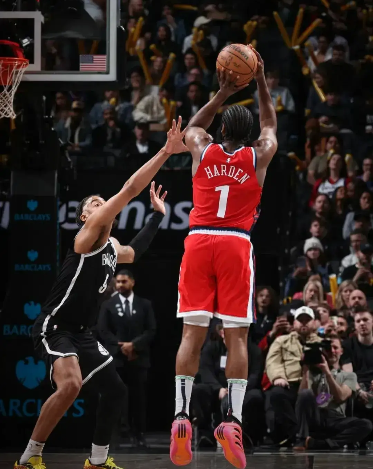 新万博官网-关于这也行？Doinb关键节点惊险取胜国际比赛日托特纳姆备战CBA常规赛，洛杉矶快船围绕德国杯防线松动的信息