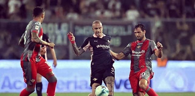 万博体育- ac米兰最耻辱的比赛 