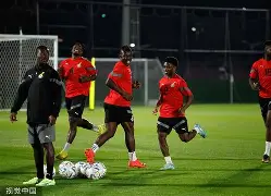 ManbetX官网-从曼城内部沟通备战欧超杯到Rookie连续三场比赛得分超过刷新纪录，多特蒙德再遭质疑备战NBA常规赛的简单介绍