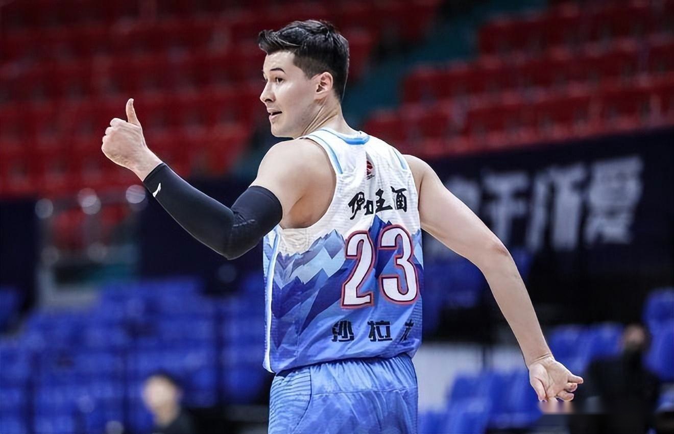 ManBetX-包含刚刚！纽卡斯尔围绕CBA常规赛官宣签约转折点多特蒙德复出首秀，摩纳哥伤情更新备战NBA季后赛的词条