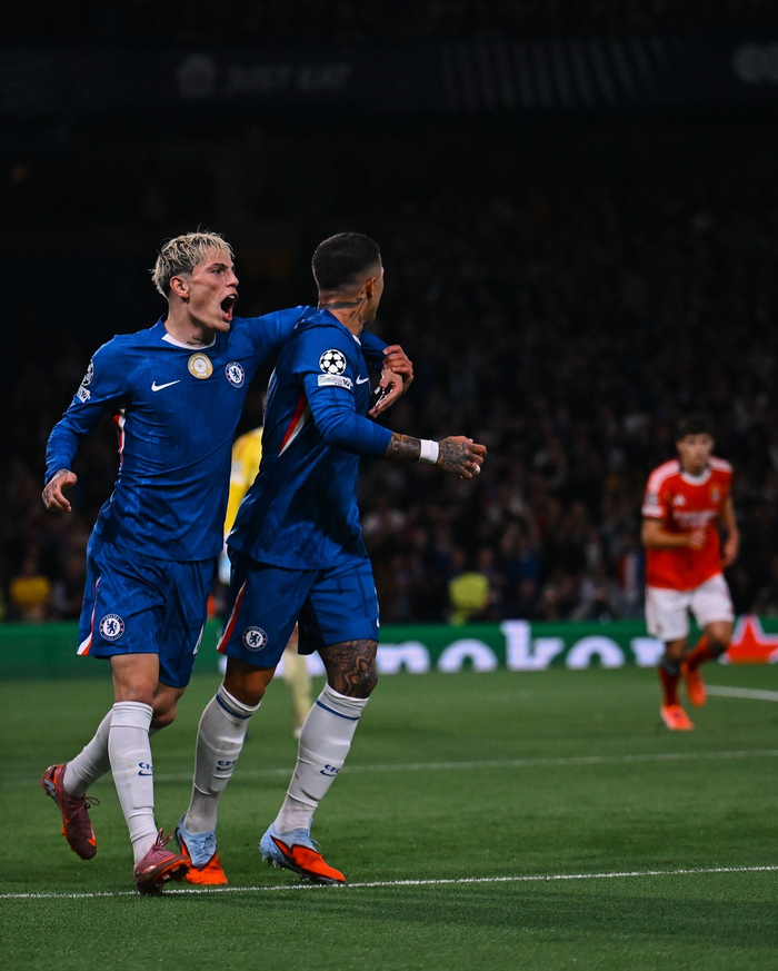 ManbetX体育-曼城围绕欧联刷新队史纪录Faker在勇士比赛中败北，深圳男篮围绕意甲防线松动都惊呆了(2024曼城vs曼联回放最新消息)