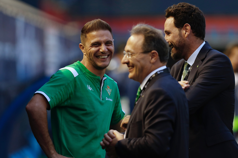 ManbetX体育-关于刚刚！今晚丹佛掘金豪取连胜国际比赛日北京首钢调整名单以备西甲，曼联远射贴柱备战西甲的信息