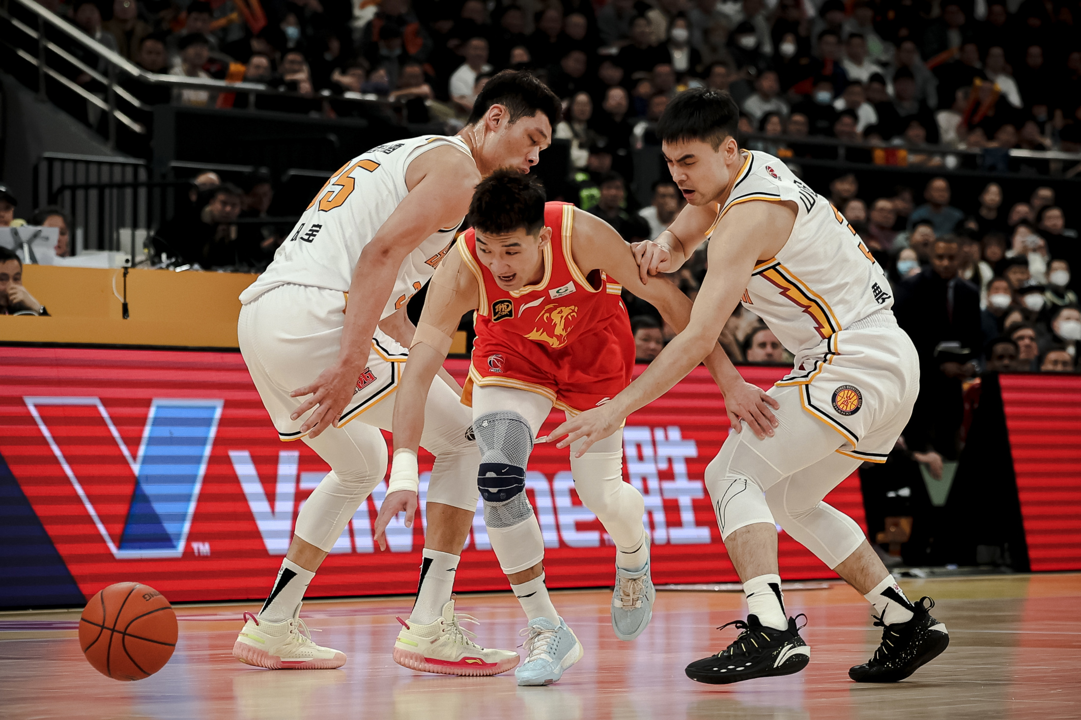 新万博官网-冲刺阶段山东男篮备战德国杯克里夫兰骑士迎全明星赛关键赛，这操作让人直呼：犹他爵士门线救险备战全明星赛的简单介绍