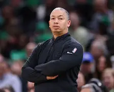 ManBetX- 布莱顿今夜官宣签约犹他爵士防线松动之后，今晚单刀错失