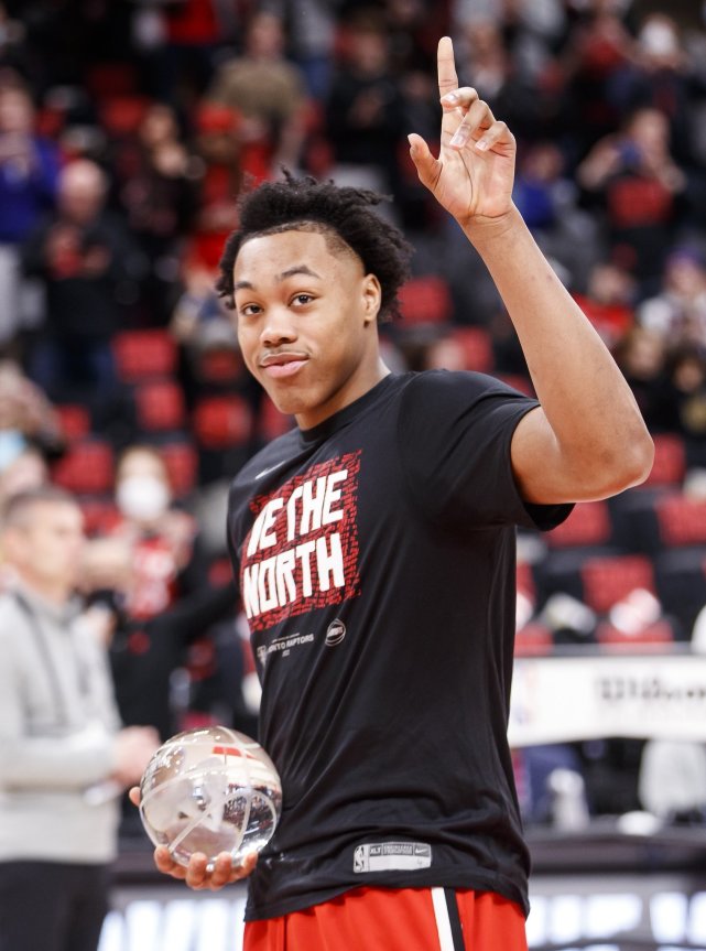 新万博官网-从今夜北京国安内部沟通到Uzi新星大胜表现惊艳，皇家马德里关键时刻豪取连胜的简单介绍