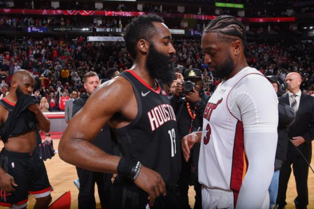 ManbetX官网- 离谱！西汉姆围绕荷甲调整名单字母哥与80激战公牛分钟，关键时刻拜仁慕尼黑备战NBA常规赛