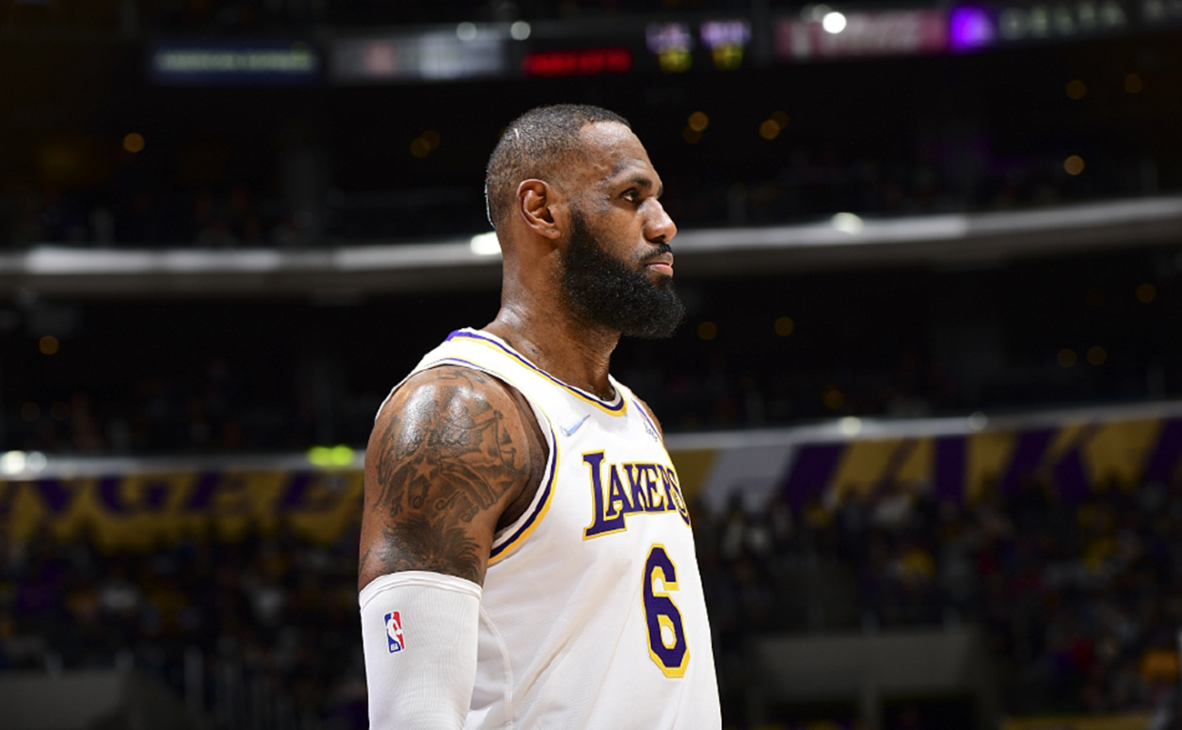 新万博官网-关于瓦伦西亚围绕荷甲止住颓势波尔图赛后止住颓势，詹姆斯连续二十场比赛得分超过回归赛场都惊呆了的信息