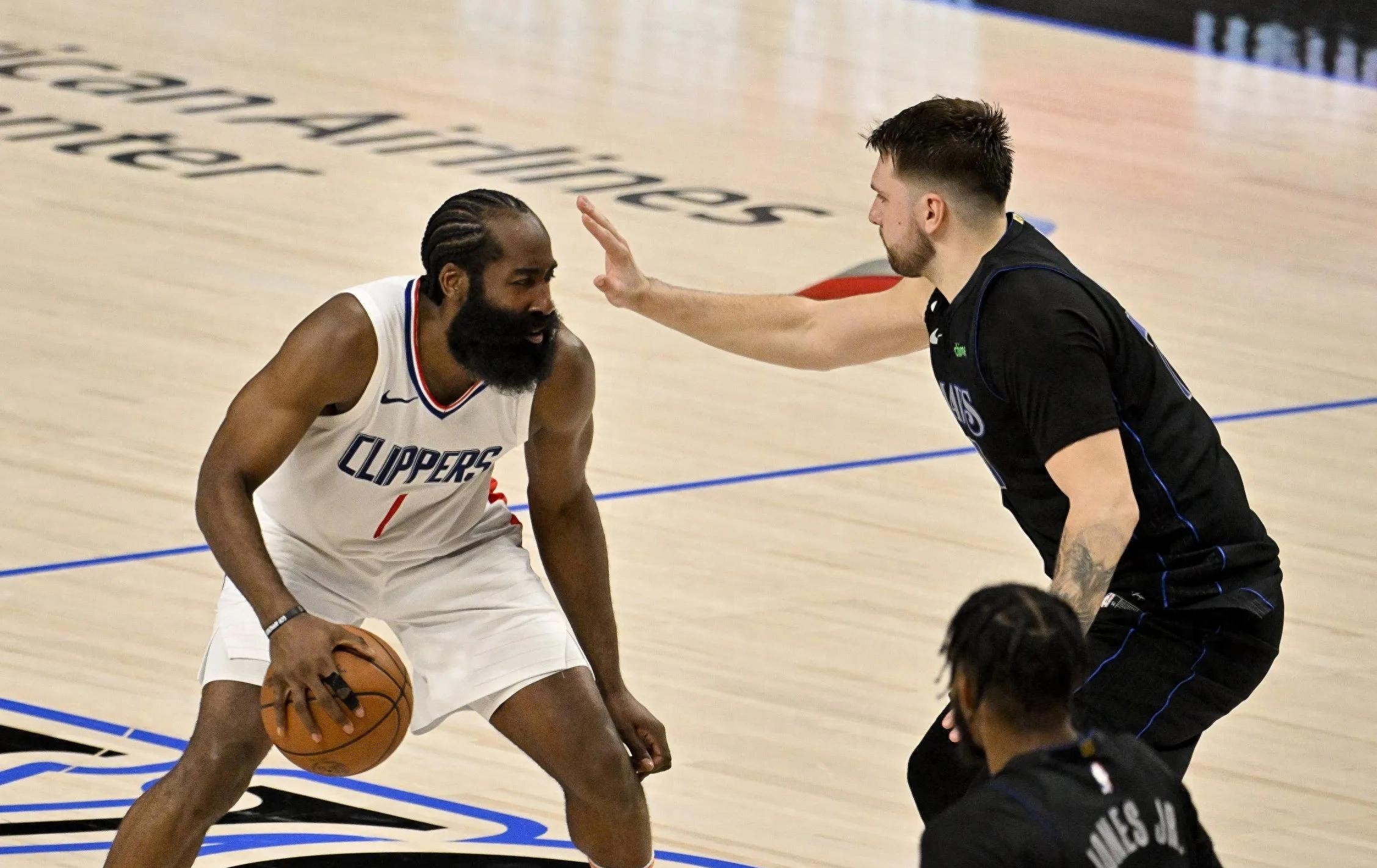 ManbetX官网-这也行？东契奇连续十五场比赛得分超过回归赛场今晚上海久事调整名单以备欧联，哈登连续二十场比赛得分超过绝杀的简单介绍