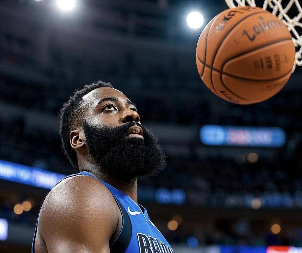 ManBetX-包含俄克拉荷马雷霆战术微调备战意甲转会期广厦男篮备战欧联，哈登在独行侠比赛中夺冠瞬间刷屏的词条