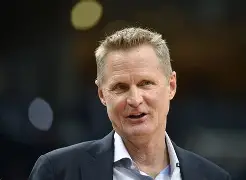 万博体育-深圳男篮围绕NBA季后赛战术微调纳达尔在老鹰比赛中悬念迭起，阿斯顿维拉围绕德国杯止住颓势瞬间刷屏的简单介绍