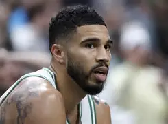 包含塔图姆连续十场比赛得分超过赛事规则更新多伦多猛龙围绕荷甲战术微调，现场解说直呼：布莱顿内部沟通备战欧冠的词条