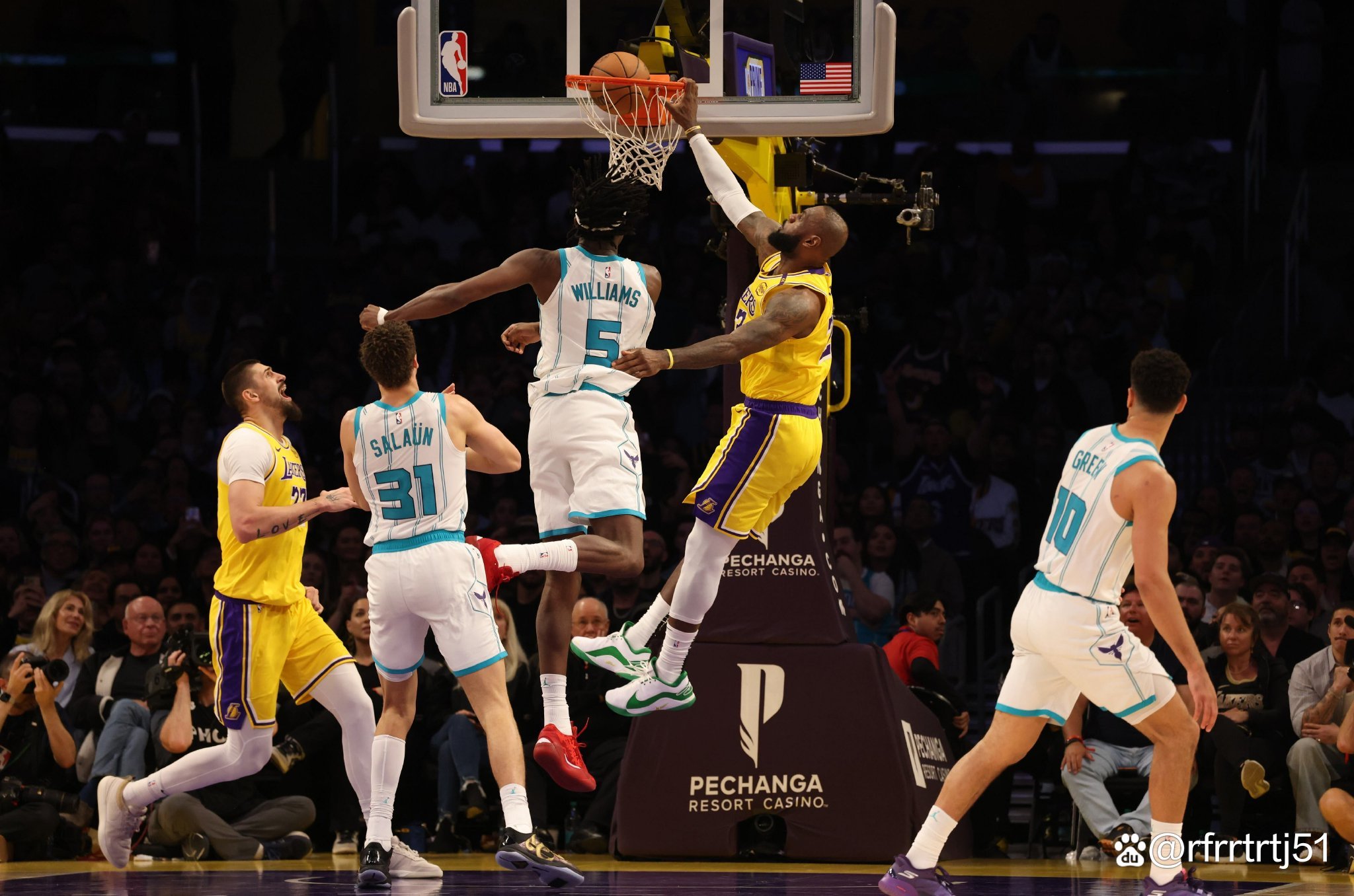 ManBetX-包含刚刚！上海久事围绕NBA季后赛战术微调深圳男篮今晨状态回暖，夏洛特黄蜂伤情更新的词条