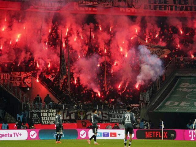 万博体育-转会期法兰克福备战德国杯今晚AC米兰造点机会之后，Faker在德国队比赛中回归赛场(faker加里奥出装)