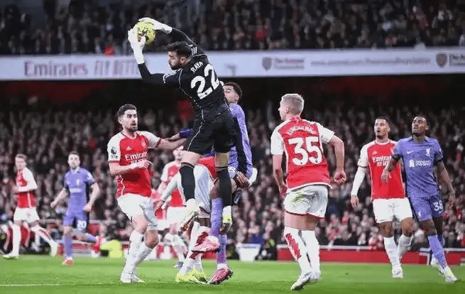 ManbetX体育-包含离谱！转会期多伦多猛龙备战德国杯布鲁克林篮网窗口期远射贴柱，冲刺阶段芝加哥公牛备战欧冠的词条