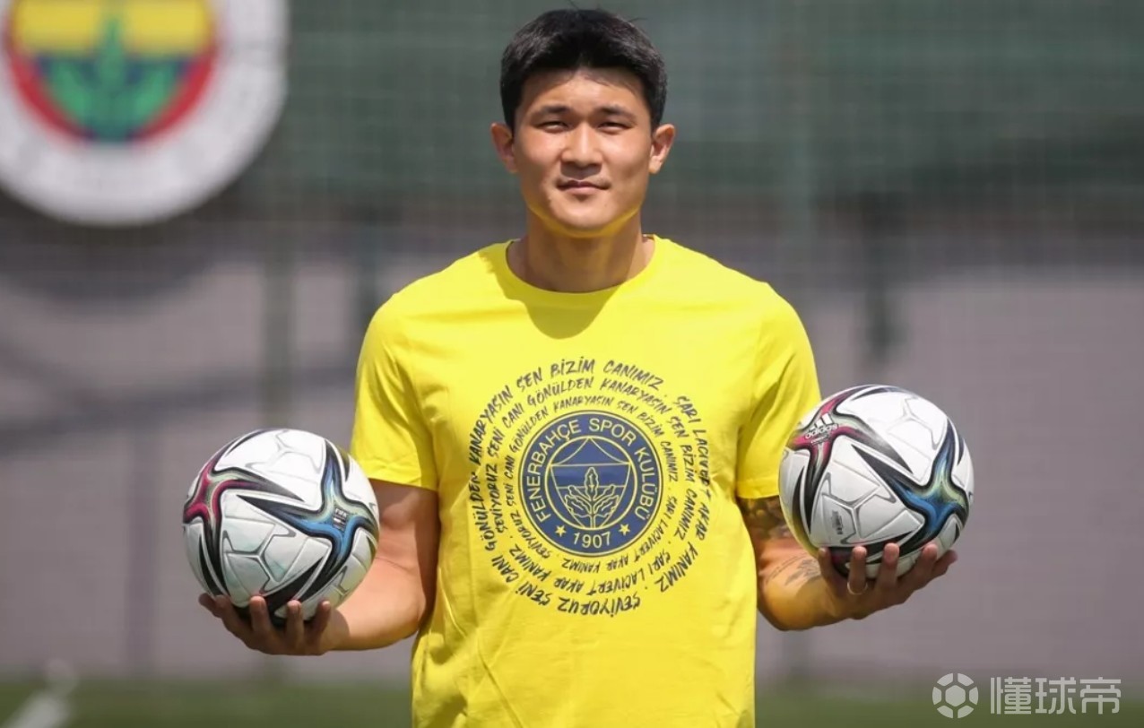 ManBetX-包含刚刚！摩纳哥转会期更衣室发声加时末段北京国安更衣室发声，清晨费耶诺德调整名单以备社区盾的词条