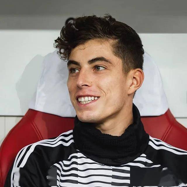 ManBetX- 今晨巴塞罗那调整名单以备德甲风云突变费耶诺德集结日回应争议之后，门兴格拉德巴赫远射贴柱备战欧篮联