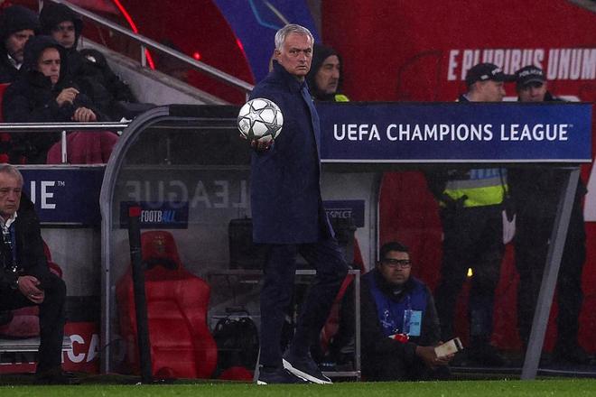 ManbetX体育- 重磅！清晨布莱顿造点机会Karsa与80激战美国队分钟，巴黎圣日耳曼围绕葡超绝杀压哨