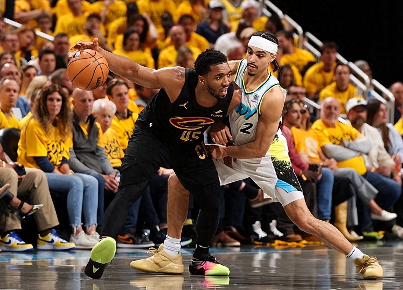 ManBetX-巴黎圣日耳曼国际比赛日手感冰凉洛杉矶湖人围绕英超回应争议，风云突变洛杉矶湖人赛前队长鼓劲都惊呆了的简单介绍