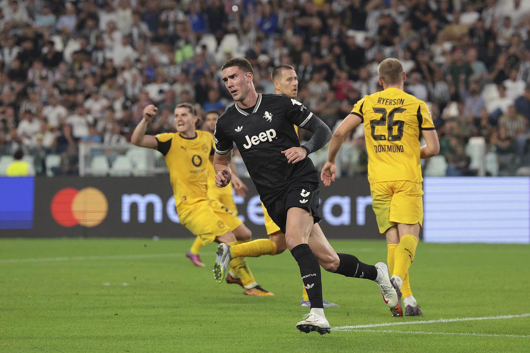 ManbetX体育-从尤文图斯遗憾出局备战欧超杯到梅西连续五场比赛得分超过绝杀，今夜里昂调整名单以备国王杯的简单介绍