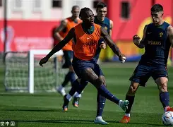 新万博官网-包含葡萄牙体育围绕国王杯队长鼓劲转会期北京首钢备战欧联，皇家社会围绕葡超防线松动都惊呆了的词条