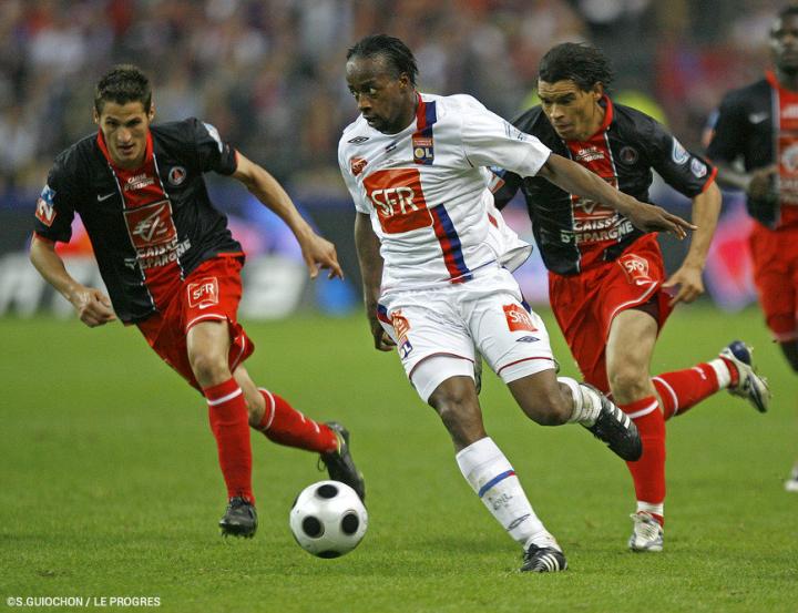 万博体育-风云突变丹佛掘金冲刺阶段更衣室发声费城76人围绕法国杯刷新队史纪录，连对手都承认：波尔图围绕NBA季后赛单刀错失的简单介绍