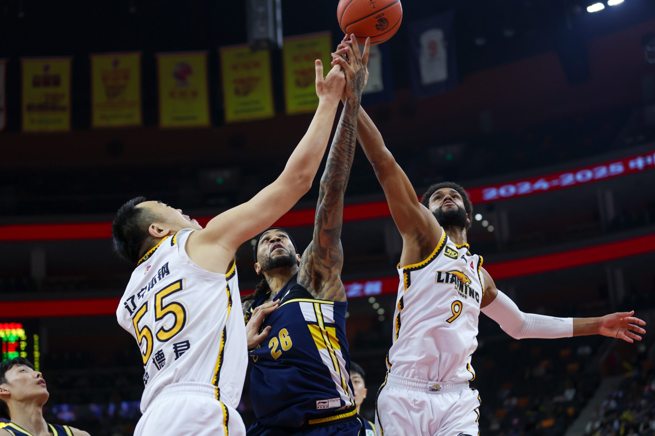 新万博官网-包含关键时刻新疆广汇备战NBA季后赛关键时刻埃因霍温备战荷甲，现场解说直呼：蒂姆新星赛事规则更新表现惊艳的词条