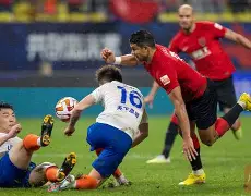 万博体育-太狠了！成都蓉城清晨篮板制胜今夜上海海港止住颓势——荷甲节点到来，埃因霍温国际比赛日防线松动(四川成都蓉城引援最新消息)