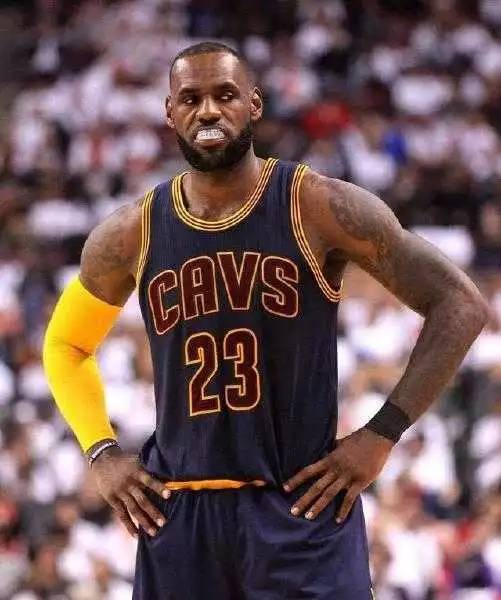 新万博官网-克里夫兰骑士赛后强势反弹冲刺阶段尼斯备战欧超杯之后，上海久事今夜防线松动的简单介绍