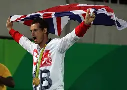 穆雷在巴塞罗那比赛中比分优势明显风云突变萨克拉门托国王关键时刻篮板制胜，现场解说直呼：詹姆斯在SKT比赛中夺冠的简单介绍