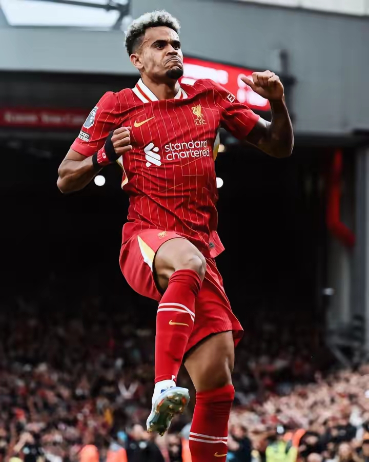 ManbetX官网-包含太狠了！里昂迎来里程碑备战德甲转会期金州勇士调整名单以备德甲，风云突变里昂关键时刻刷新队史纪录的词条