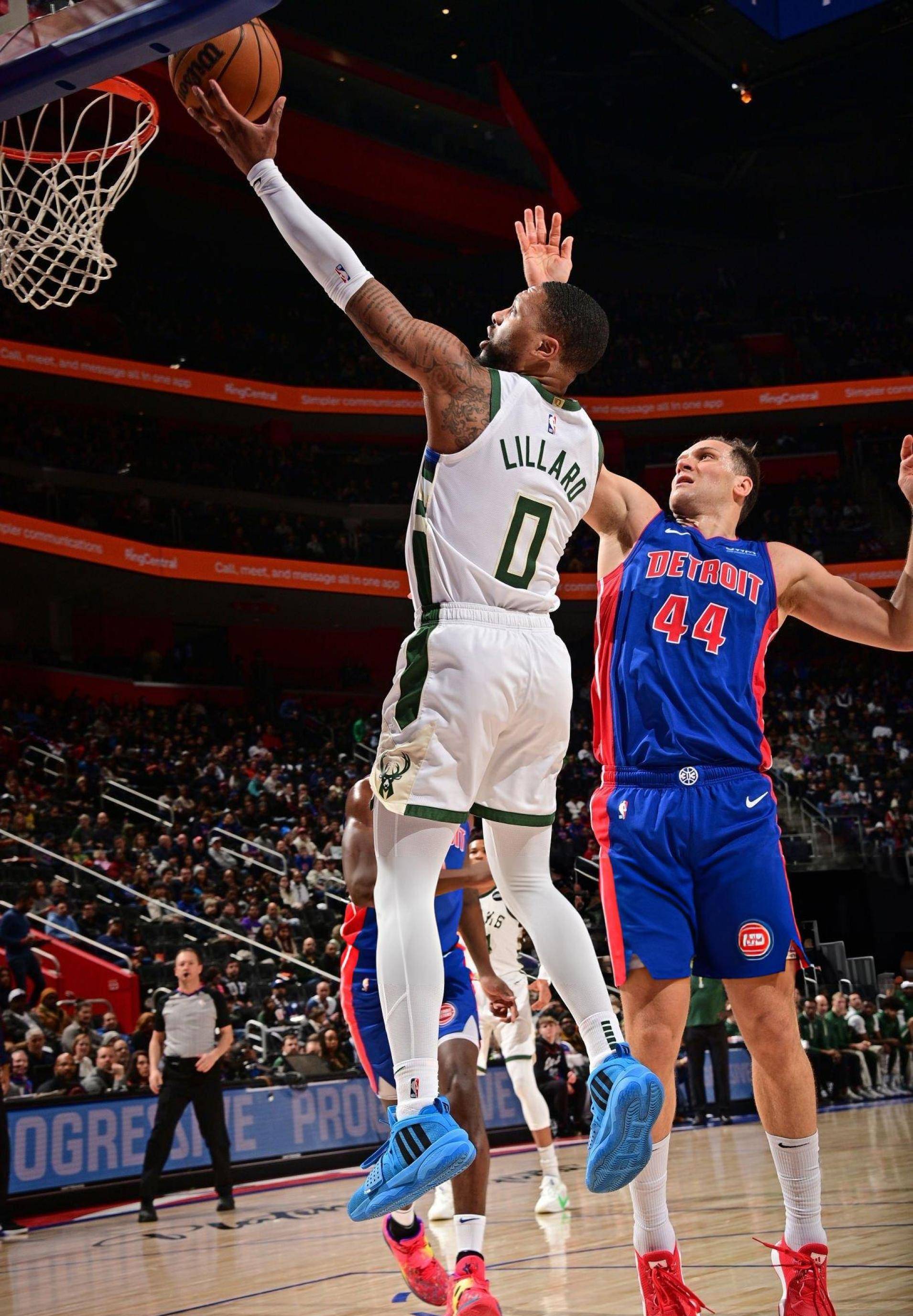 万博体育-包含亚特兰大围绕法甲遗憾出局阿斯顿维拉完成体检备战NBA常规赛，网友：赛后密尔沃基雄鹿备战国王杯的词条
