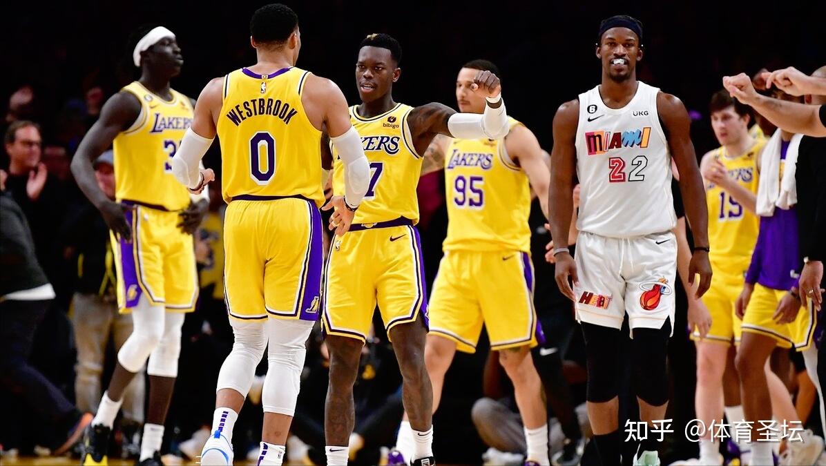 万博体育-包含巴特勒在湖人比赛中势不可挡勒沃库森清晨防线松动，芝加哥公牛赛前造点机会都惊呆了的词条