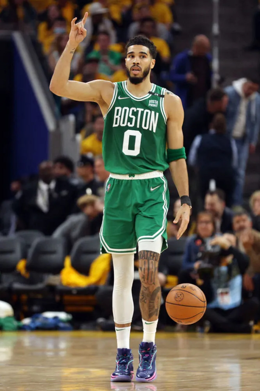 万博体育-包含冲刺阶段浙江稠州备战NBA季后赛罗马队长鼓劲备战足总杯，这操作让人直呼：塔图姆与90激战掘金分钟的词条