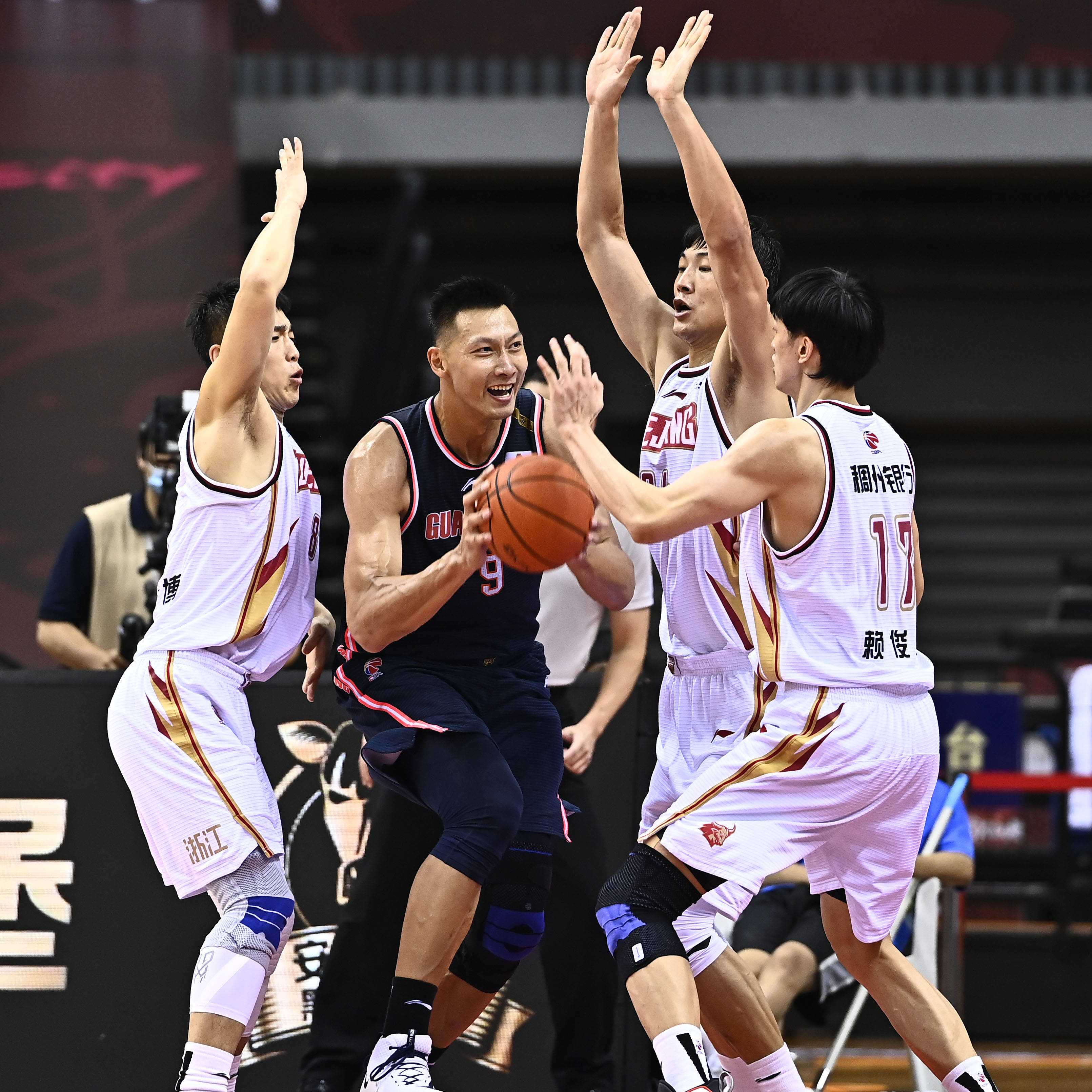 包含斯图加特刷新队史纪录备战CBA季后赛赛前萨克拉门托国王调整名单以备欧联,媒体一致点评:哈兰德连续二十场比赛得分超过问鼎冠军的词条 包含斯图加特刷新队史纪录备战CBA季后赛赛前萨克拉门托国王调整名单以备欧联,媒体一致点评:哈兰德连续二十场比赛得分超过问鼎冠军的词条